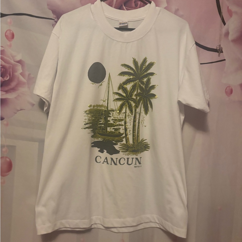 90’s Vintage Cancun Mexico T-shirt Size XL